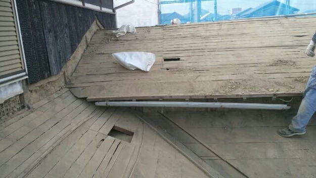 1427521659935既存屋根撤去作業中 屋根リフォーム工事 加古川市