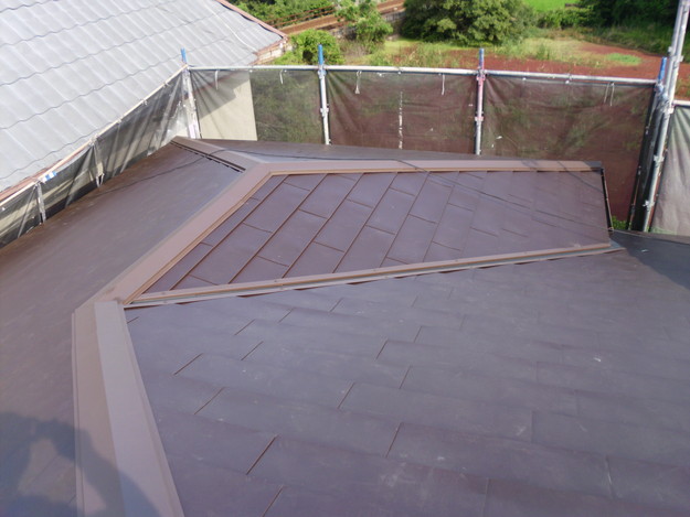 カバー工法による屋根リフォーム工事完了写真DSCI0116