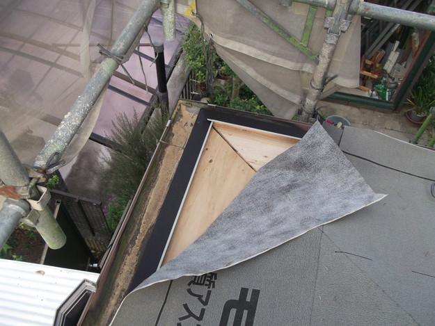屋根のリフォーム新設瓦設置中DSCF2050