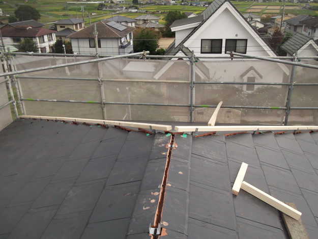 屋根のリフォーム新設瓦設置中棟部DSCF2052