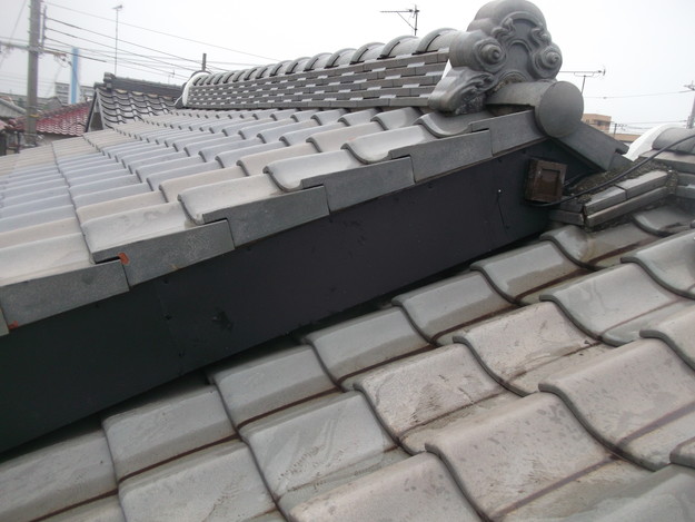 板金延長した雨漏り対策修理工事 ビフォーアフター 神戸 明石 加古川の屋根 瓦リフォーム工事業者 株 大西瓦