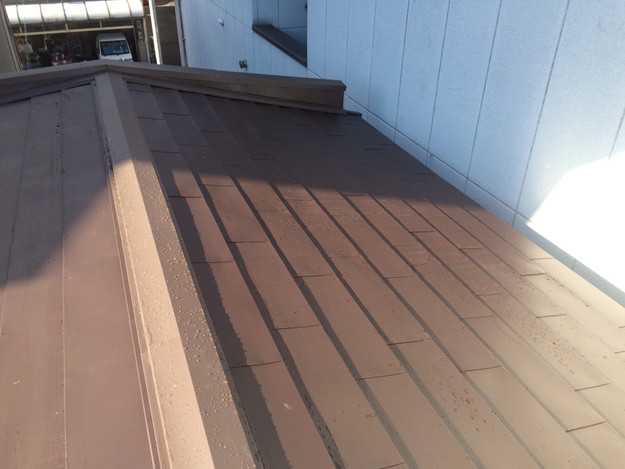 カバー工法工事による屋根のリフォーム完了1450663746714
