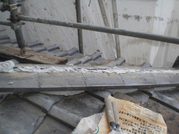 施工中の様子和瓦棟部雨漏り対策修理CIMG2065
