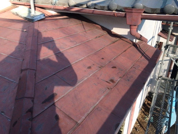 玄関上金属屋根のカバー工法リフォーム施工前1453461181241