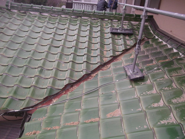 和風から洋風の屋根リフォーム葺き替え工事ビフォー写真DSCF2575