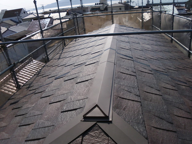 屋根のリフォームハイブリッド瓦敷設完了写真DSCI1151