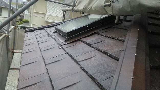 屋根のリフォーム神戸市新設屋根材ハイブリッド瓦完了1461820992054