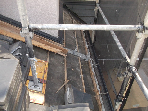 屋根のリフォーム葺き替え工事既存屋根解体DSCF4185