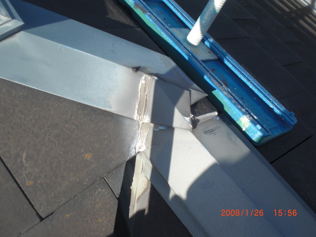 屋根修理棟板金工事と屋根裏換気システム設置CIMG2495