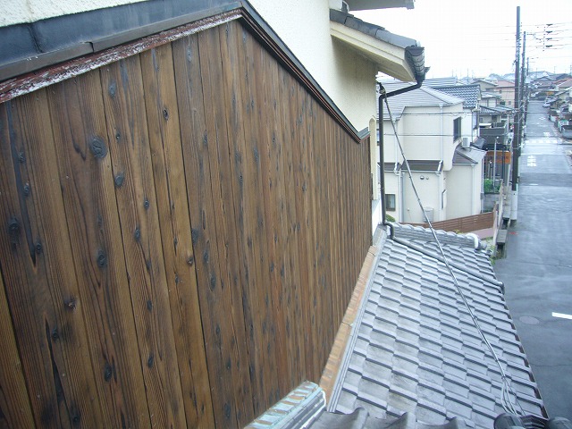 焼き板貼り直し　雨漏り箇所