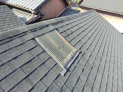 雹(ひょう) 明り取り穴開き