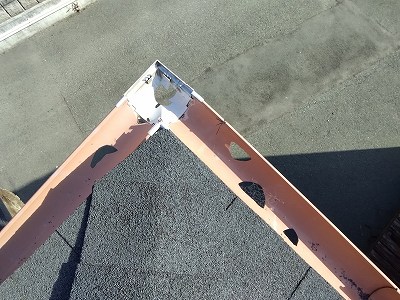 樋(とい) 雹(ひょう)穴開き