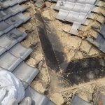 加古郡稲美町　大屋根銅板谷板金が腐食して穴が開きそうだった為、谷板金工事を行った