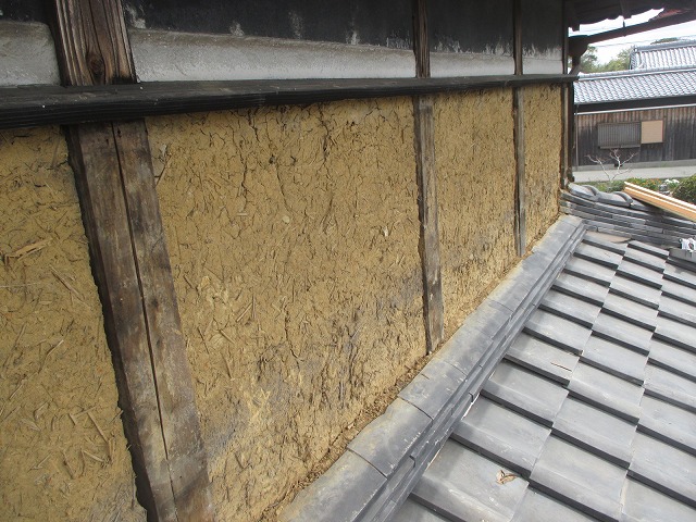 神戸市　既存焼き板撤去
