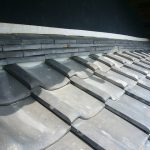 加古川市のお客様|経年劣化による漆喰(しっくい)補修・谷板金交換工事で雨漏り対策