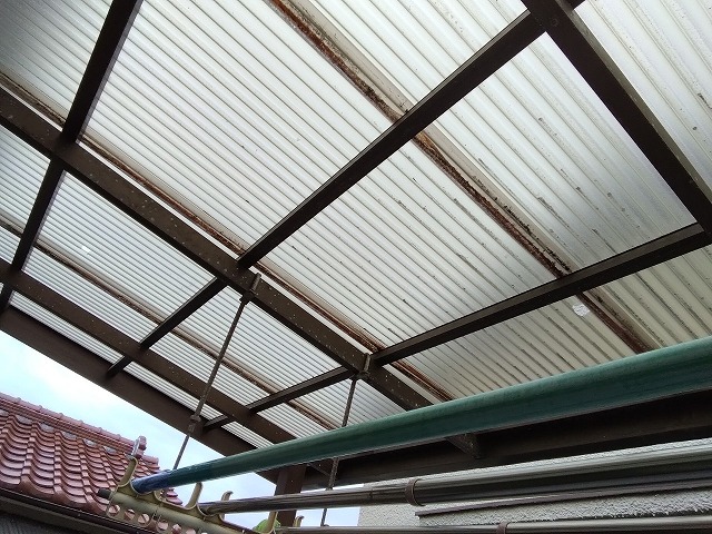 加古川市 波板ポリカーボネート 穴あき