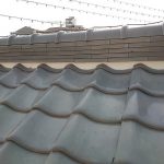 明石市の瓦屋根修理|棟・壁際の漆喰塗り替え工事(斫りで長持ち施工)