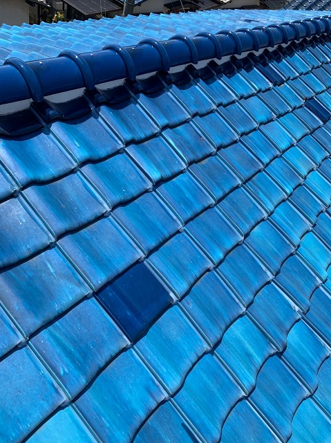 明石市 地瓦の縦ラバーロックでズレ抑制をサポート