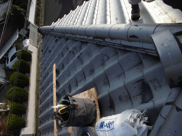 明石市　施工前　瓦　劣化