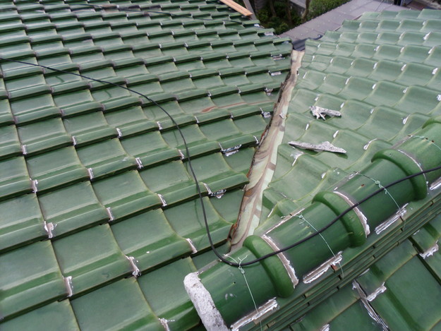 明石市 雨漏り 屋根板金工事施工前