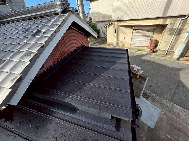 明石市　葺き替え　ガルバリウム　完了
