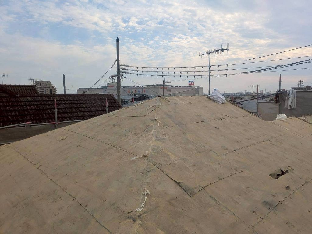 明石市　葺き替え工事　野地板