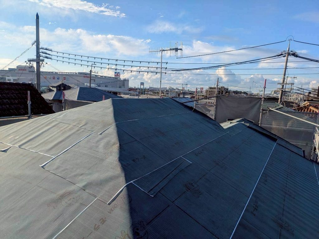 明石市　ゴムアスルーフィング　施工
