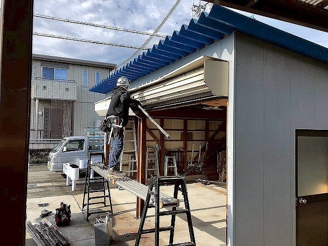 明石市 シャッター交換 撤去中