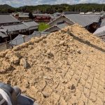 明石市|雨漏りの原因を解明するため瓦屋根を撤去!葺き替え工事で見えてきた下地の傷みとは?【第2回】