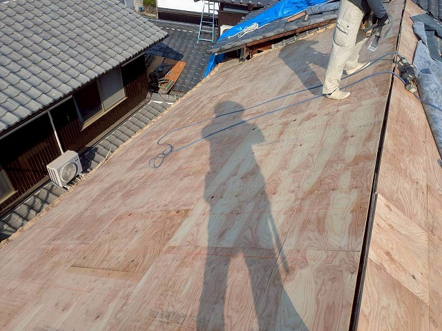 明石市 野地板 敷設