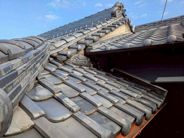明石市　現調　瓦　色あせ