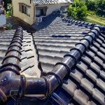 明石市 雨漏り調査で銅板製谷板金の穴あきを発見!ガルバリウム鋼板で漏水を根本解決