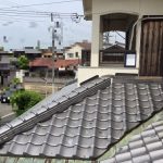 明石市｜下屋根の雨漏りを調査！銅板の谷板金をガルバリウム鋼板に交換し、谷シーラーで仕上げ