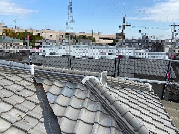 明石市　谷板金交換工事　ガルバリウム鋼板製谷板金　施工完了